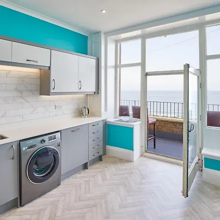 Host & - 4 Metropole Towers Apartment *