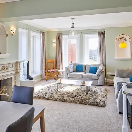 Host & - 4 Metropole Towers Apartment Whitby