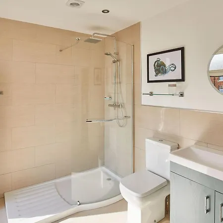 Host & - 4 Metropole Towers Apartment Whitby